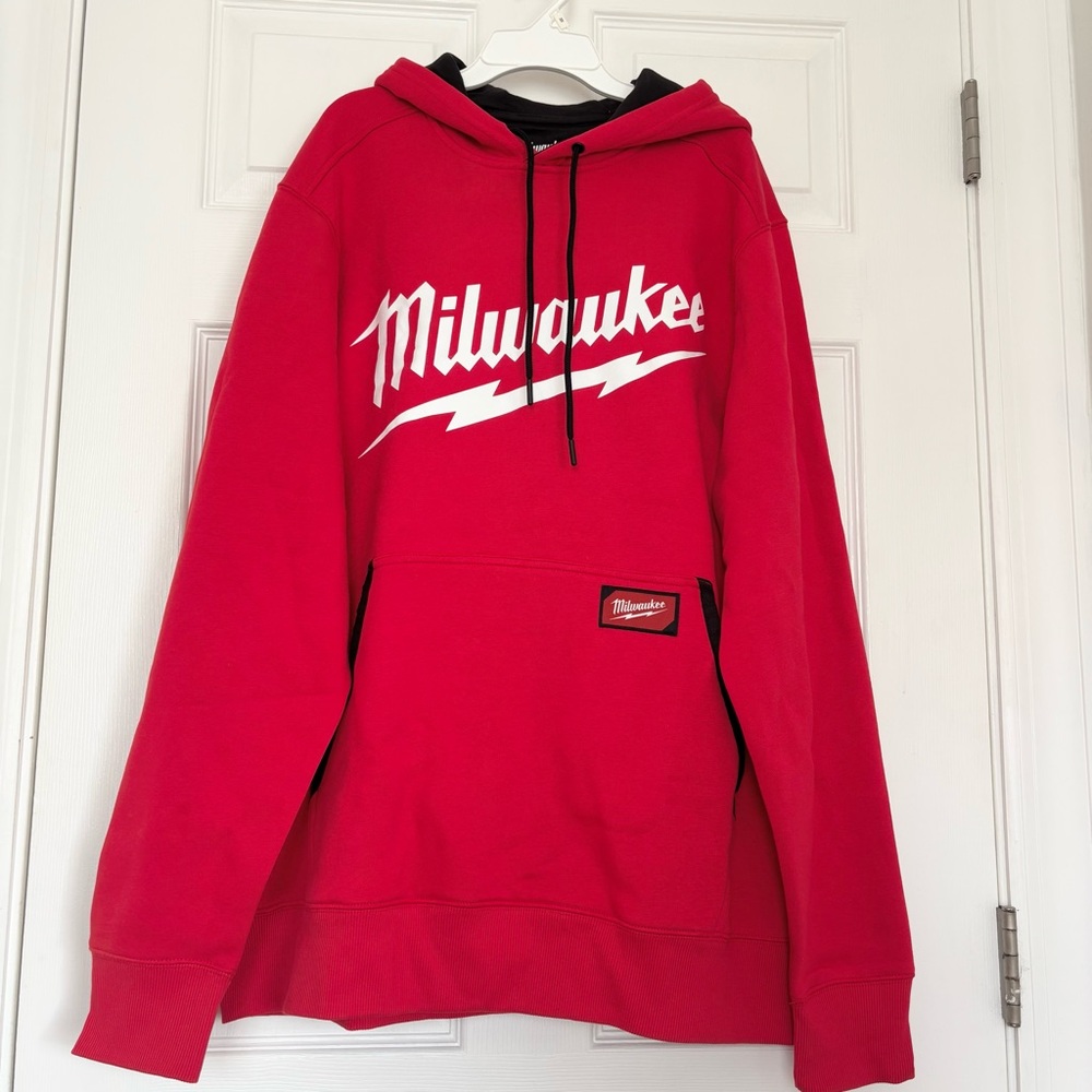 Milwaukee Free Flex Pullover Hoodie